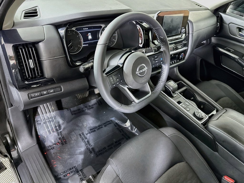 Used 2022 Nissan Pathfinder SV w/ SV Premium Package AWD/4WD image 18