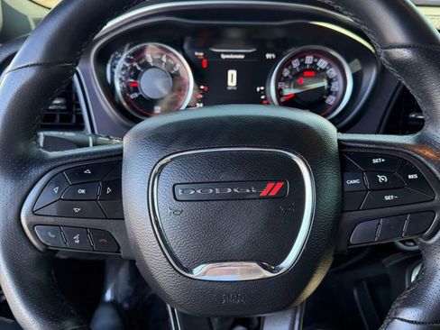 Used 2018 Dodge Challenger R/T w/ Driver Convenience Group image 12