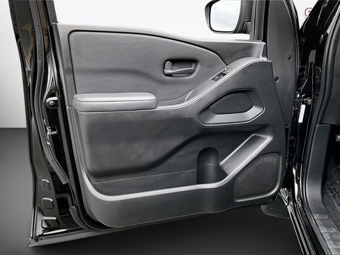 Certified 2022 Nissan Frontier S w/ Technology Package image 19