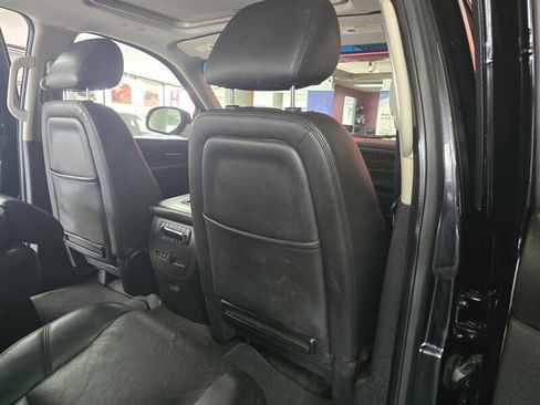 Used 2013 GMC Yukon XL Denali image 19