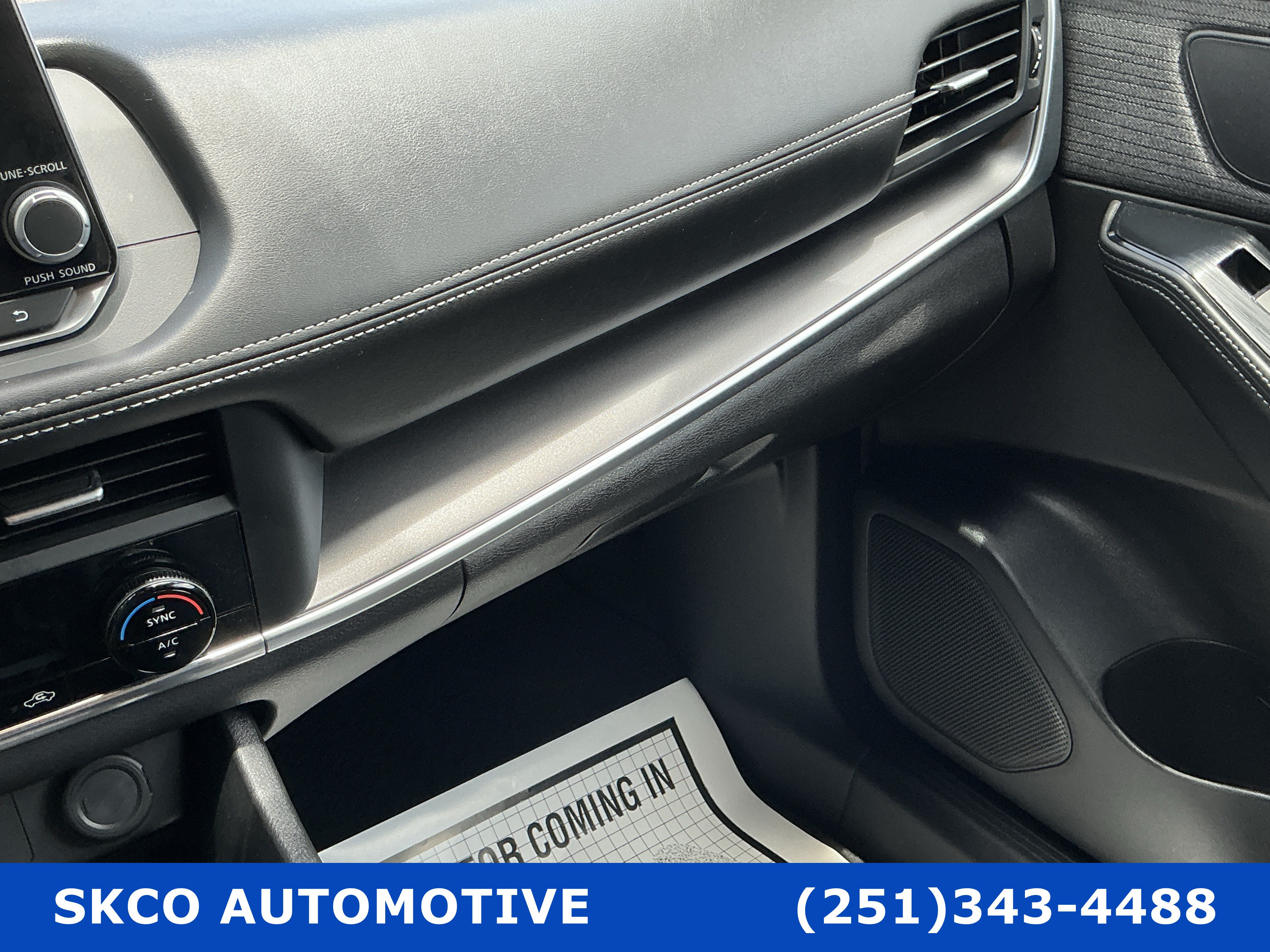 Used 2023 Nissan Rogue SV AWD/4WD image 24