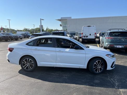 New 2026 Volkswagen Jetta Sport FWD image 4