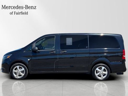 Used 2018 Mercedes-Benz Metris Passenger image 5