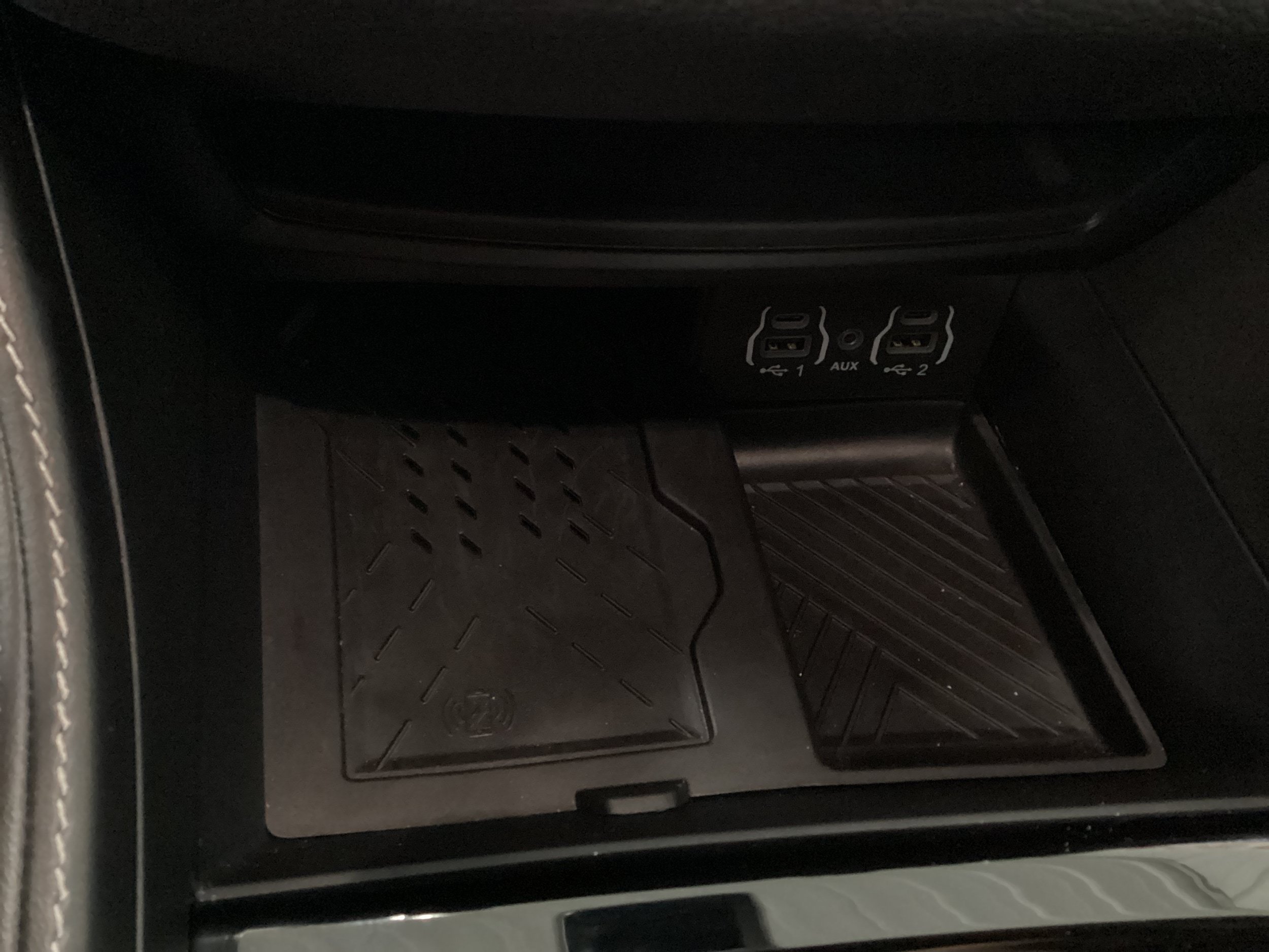 Used 2025 Chrysler Pacifica Limited FWD image 33