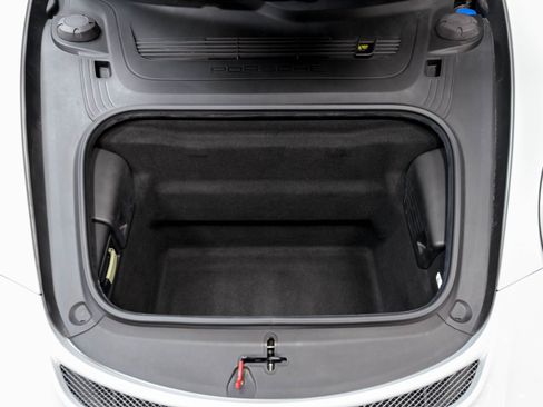 Used 2018 Porsche 911 GT3 RWD image 43