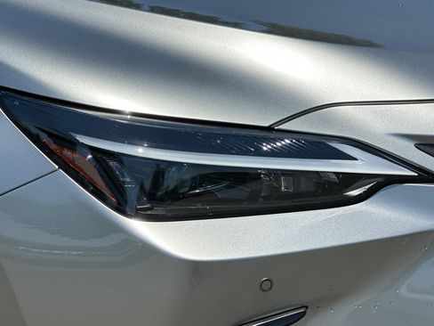 Used 2025 Lexus NX 350h AWD w/ Premium Package image 10