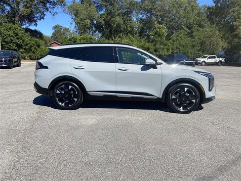 New 2026 Kia Sportage SX image 2