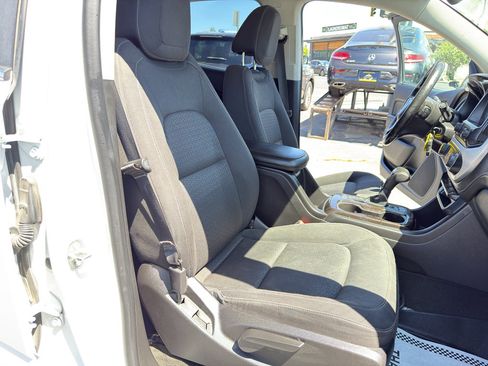 Used 2015 GMC Canyon SLE AWD/4WD image 20