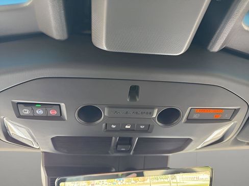 New 2025 GMC Hummer EV 2X image 32