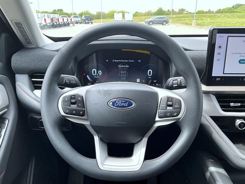 New 2026 Ford Explorer Active AWD/4WD image 10