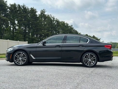 Used 2019 BMW 530i xDrive w/ Convenience Package AWD/4WD image 4