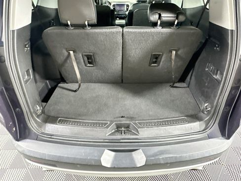 Used 2018 GMC Acadia SLT FWD image 31