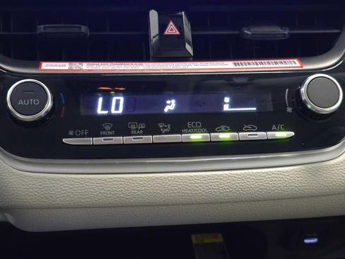 Certified 2025 Toyota Corolla LE w/ LE Premium Package FWD image 15