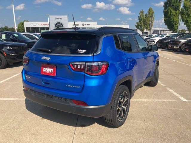 Certified 2025 Jeep Compass Limited AWD/4WD image 6