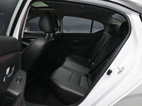Used 2025 Nissan Sentra SR w/ SR Premium Package FWD image 25