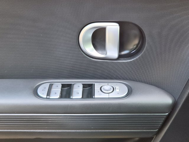 Used 2024 Hyundai Ioniq 5 SEL RWD image 42