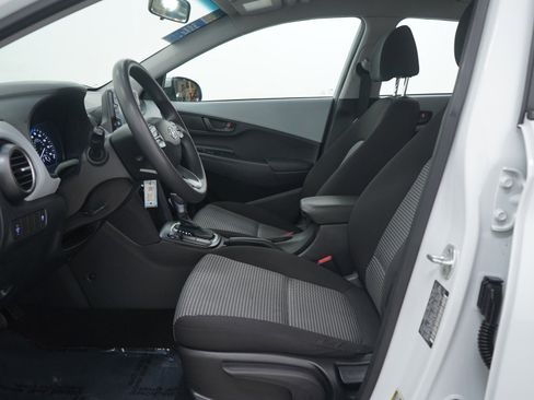 Used 2018 Hyundai Kona SE image 21