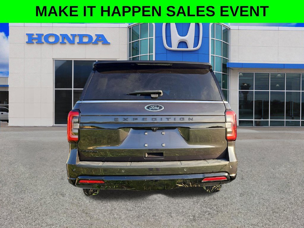 Used 2022 Ford Expedition Limited AWD/4WD image 15