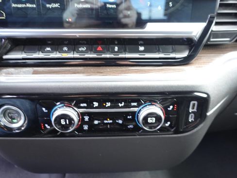 Used 2024 GMC Sierra 1500 Elevation AWD/4WD image 44