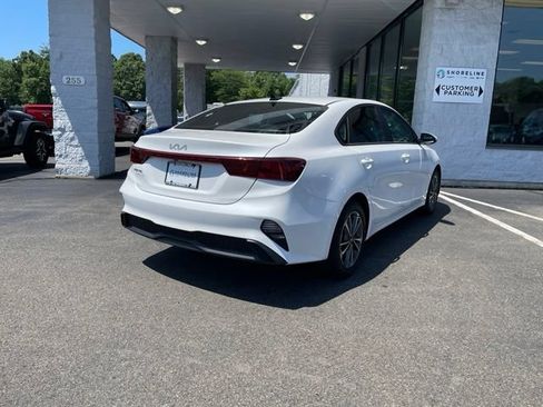 Used 2023 Kia Forte LXS FWD image 5