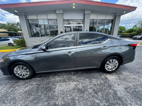 Used 2021 Nissan Altima 2.5 S FWD image 8