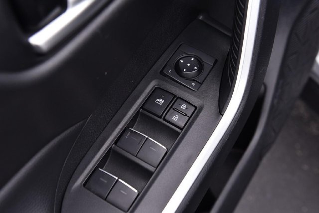 Used 2025 Toyota RAV4 XLE w/ Weather Package AWD/4WD image 8