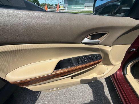 Used 2010 Honda Accord EX image 17