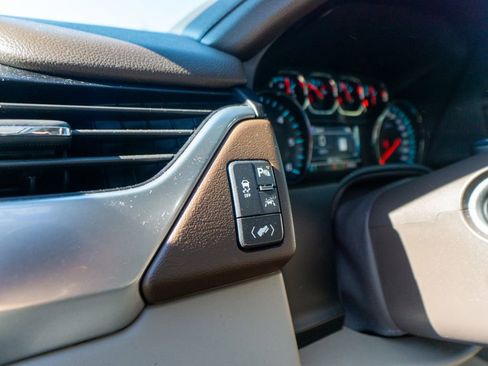 Used 2020 Chevrolet Tahoe LT image 21