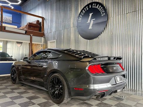 Used 2019 Ford Mustang GT Premium w/ GT Performance Package RWD image 4