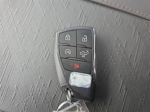 Used 2023 GMC Sierra 1500 AT4X image 38