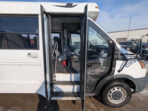 Used 2016 Ford Transit 250 250 2dr 138 in. WB SRW Cutaway image 13