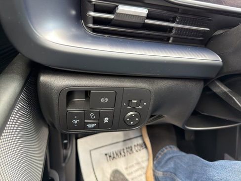 Used 2023 Hyundai Ioniq 6 SE image 27