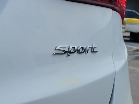Used 2018 Hyundai Santa Fe Sport FWD image 7