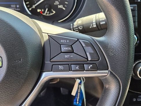 Used 2019 Nissan Rogue S FWD image 29
