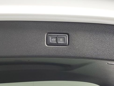 Used 2017 Audi Q7 3.0T Premium Plus image 22