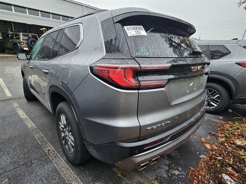 Used 2025 GMC Acadia Elevation image 8