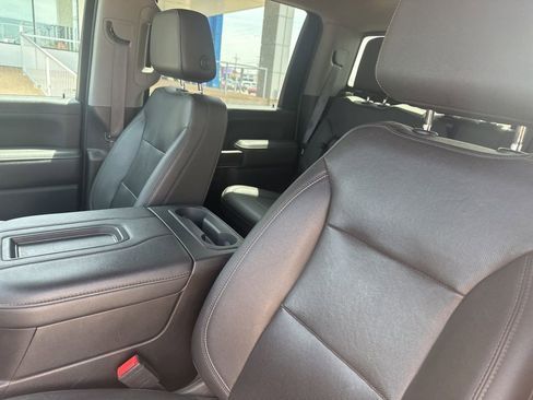 Used 2022 Chevrolet Silverado 2500 LTZ w/ LTZ Plus Package AWD/4WD image 2
