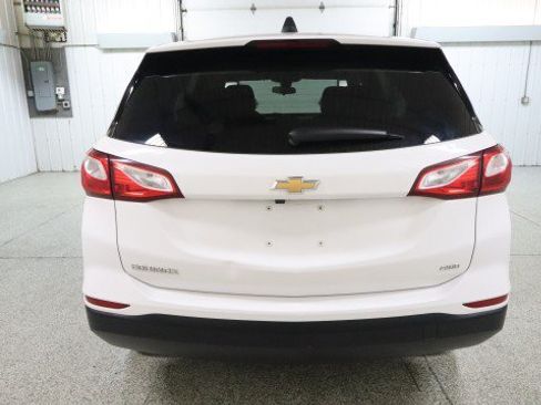 Used 2020 Chevrolet Equinox LS w/ LS Convenience Package AWD/4WD image 8