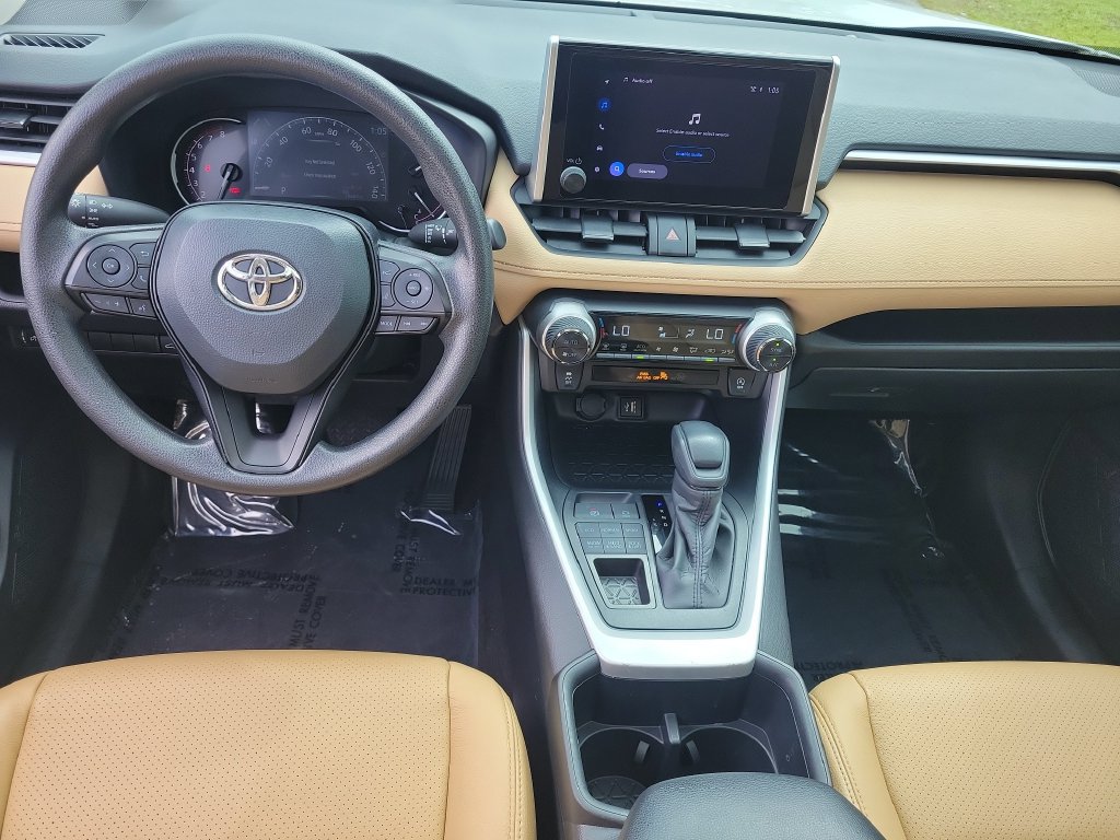 Used 2025 Toyota RAV4 XLE w/ Convenience Package AWD/4WD image 27
