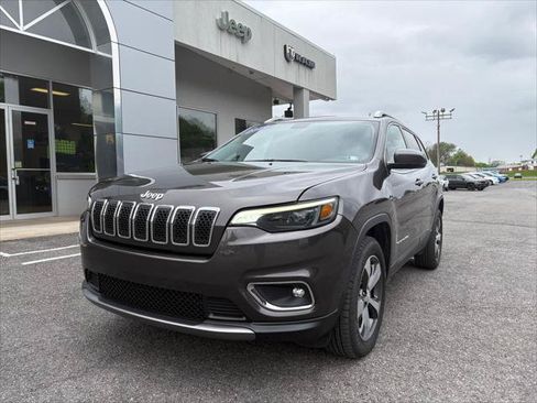 Certified 2019 Jeep Cherokee Limited AWD/4WD image 2