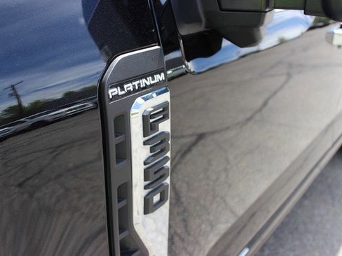 Used 2025 Ford F350 Platinum w/ Platinum Plus Package image 2
