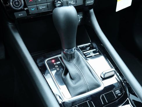 New 2026 Jeep Compass Latitude AWD/4WD image 22