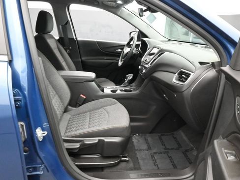 Used 2024 Chevrolet Equinox LT FWD image 40