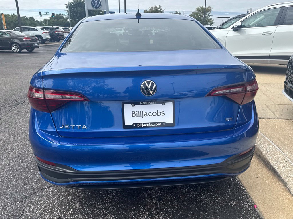 Used 2023 Volkswagen Jetta SE FWD image 6