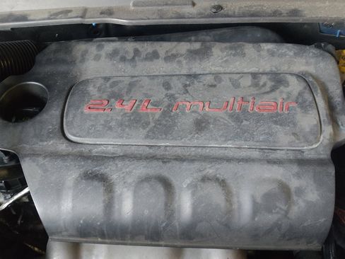 Used 2019 Jeep Compass Latitude FWD image 30