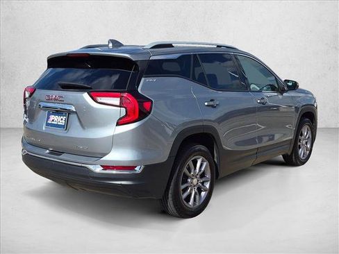Used 2024 GMC Terrain SLT AWD/4WD image 3