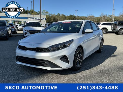 Used 2022 Kia Forte LXS image 1
