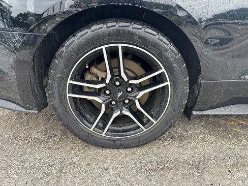 Used 2019 Ford Mustang GT Premium RWD image 19