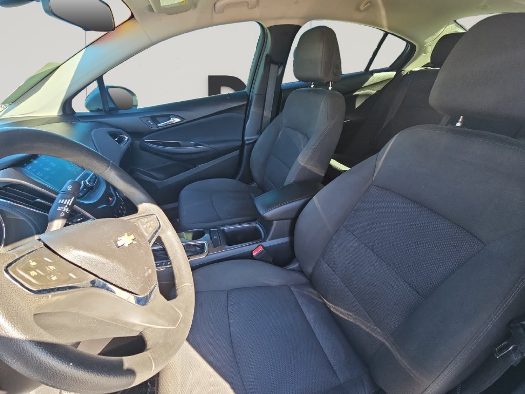 Used 2018 Chevrolet Cruze LT w/ LT Fleet Convenience Package FWD image 10