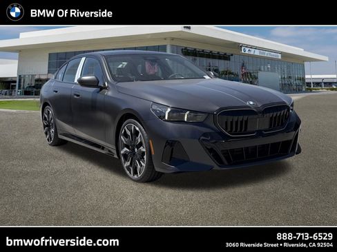 New 2026 BMW 540i xDrive AWD/4WD image 1